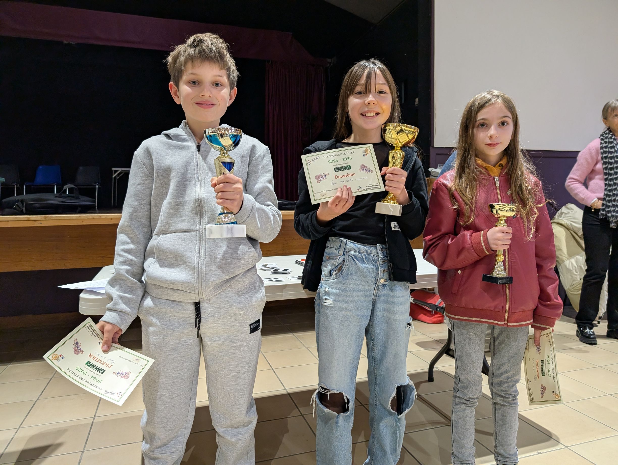 Le podium de Sauvian : Paul Monaco (La Canourgue), Lucie Prouveze (Puisserguier) et Lilia Lerosier (La Canourgue)